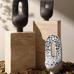 New Chinese style distressed ceramic ornaments for home art, soft furnishings, model rooms, sales offices, villas, retro wabi-sabi decorations.