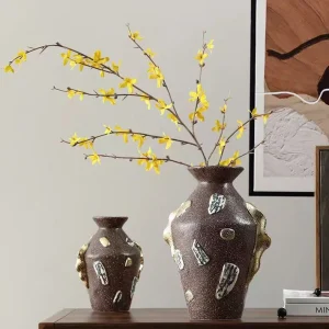 Minimalist, modern, creative, light luxury ceramic electroplated hand-painted vase