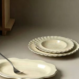 Wavy Ripple Rim Cream Ceramic Plate Set
